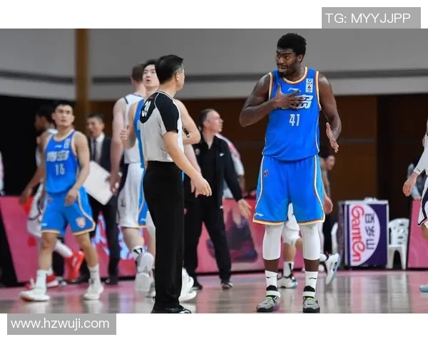 111天跑完5550公里！陈盆滨携妻子黄青青敞开《征途111》极限征途