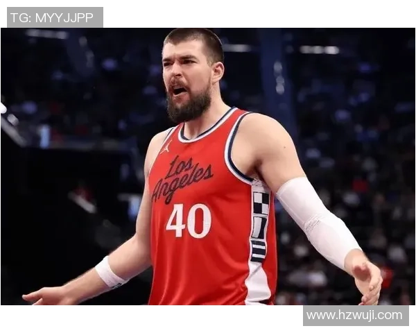 快船惨败太阳！祖巴茨暴走空砍，3副角稳健，5老将引发球队崩盘！